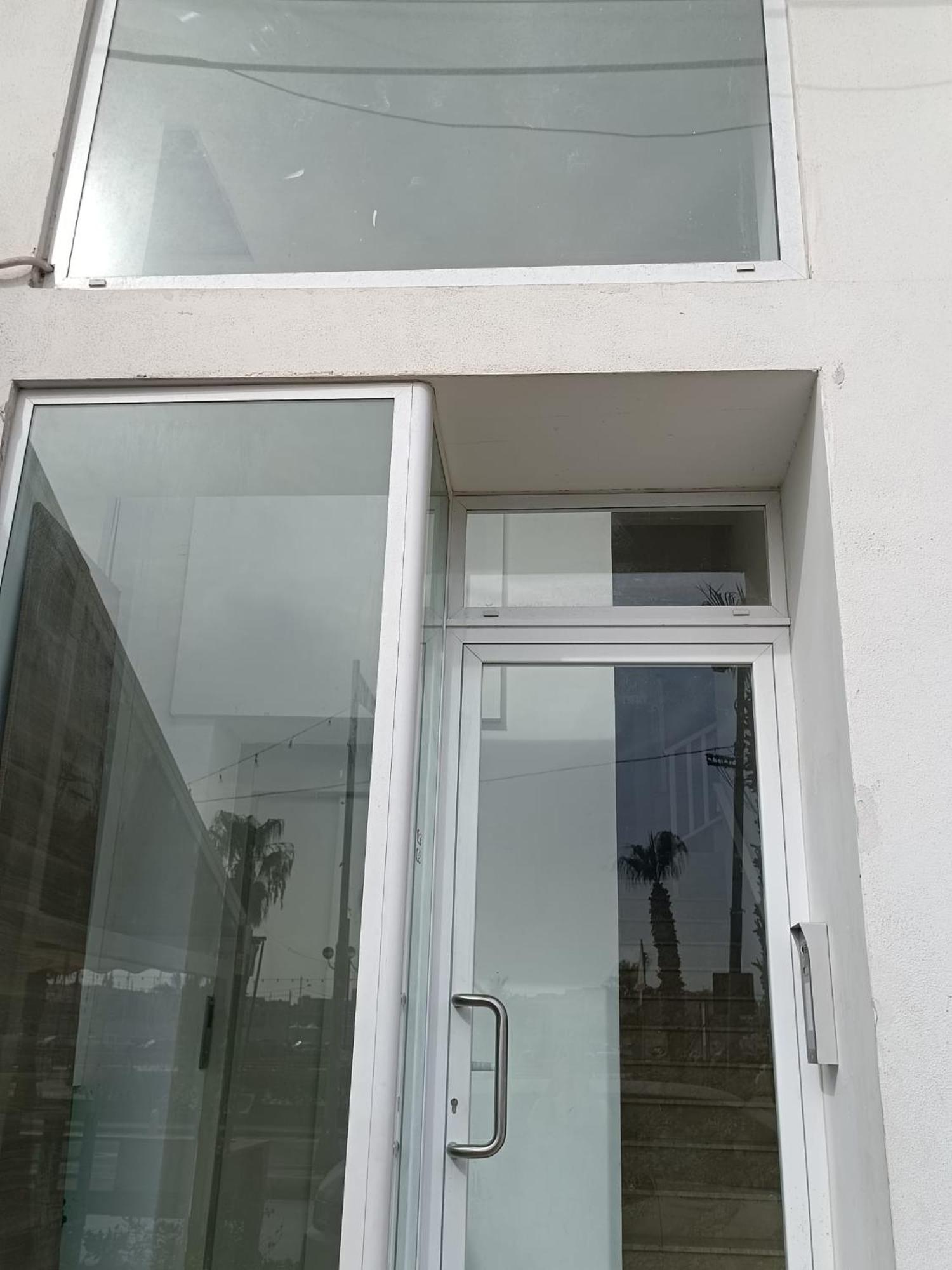 Seafront Beautifully Furnished 2 Bedrooms Gogzr-3 Gzira Exterior photo